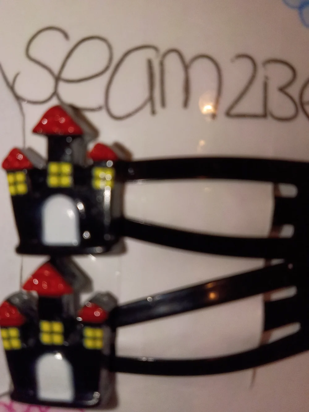 Black and Red Castle Clips